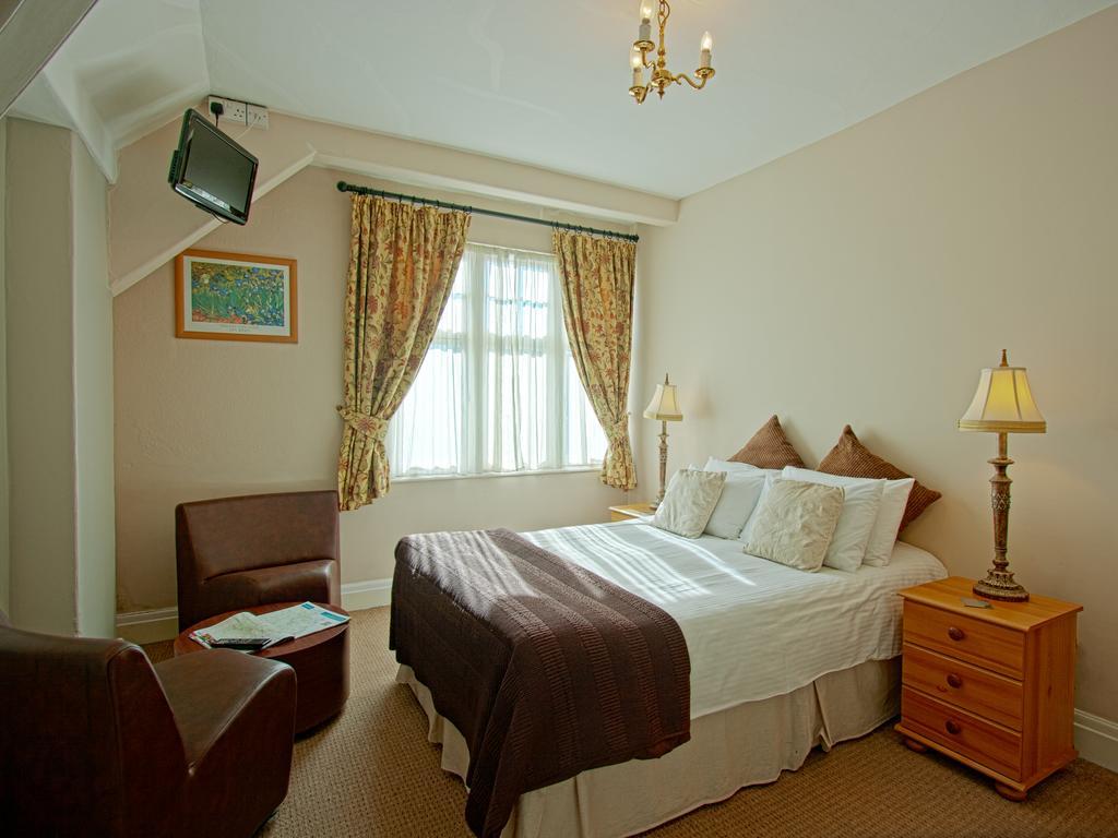 Monties Guest House - Adults Only Bowness-on-Windermere Εξωτερικό φωτογραφία